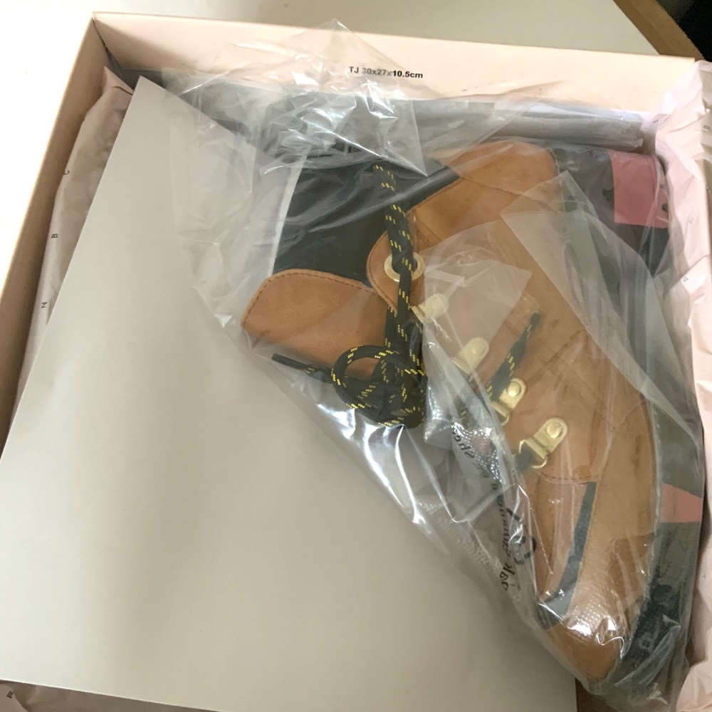 BCBGeneration Nalli Tan Suede Lace-Up Hiker Booties Brown Black Leather Boots 7 - Picture 8 of 12